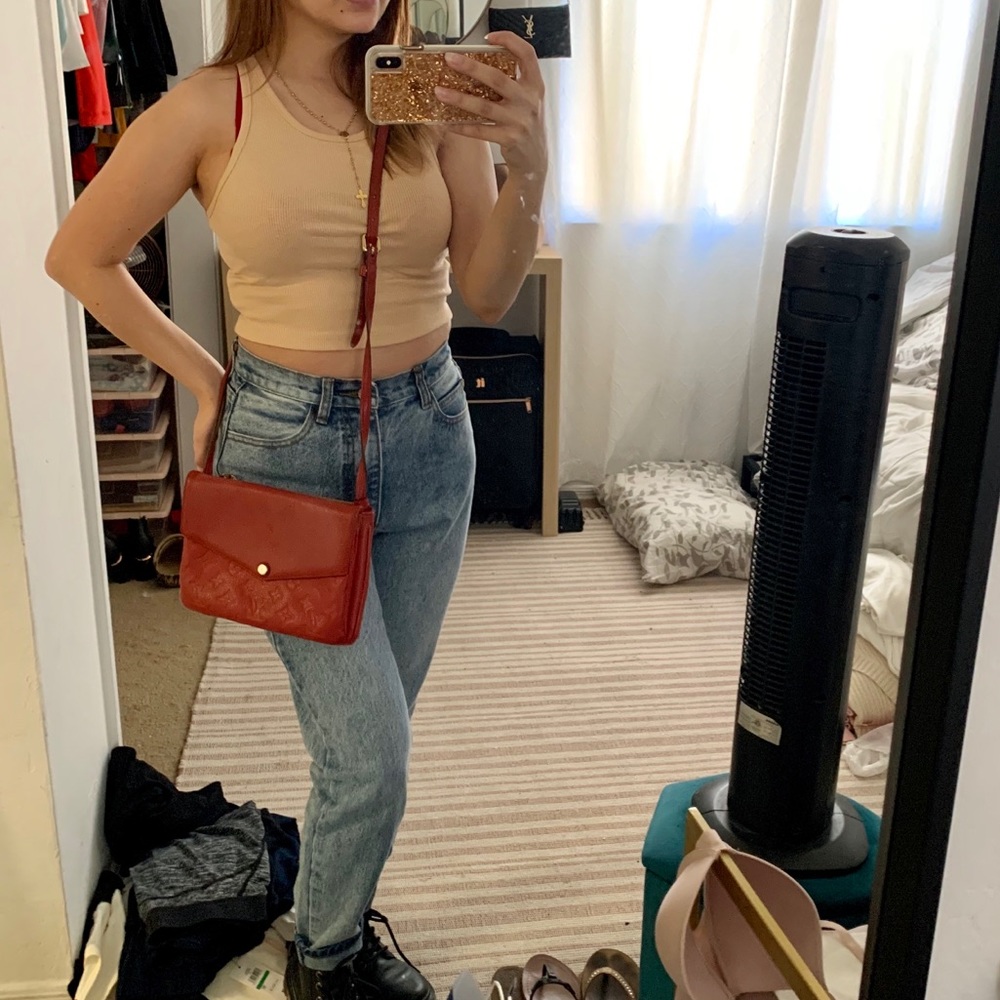 {Louis Vuitton} crossbody - Picture 8 of 11